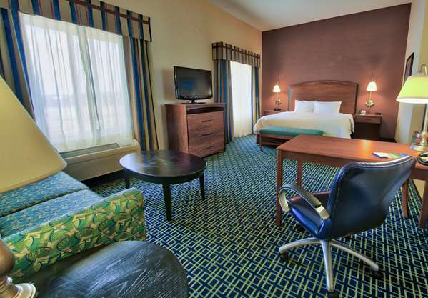  - Hampton Inn & Suites Ridgecrest
