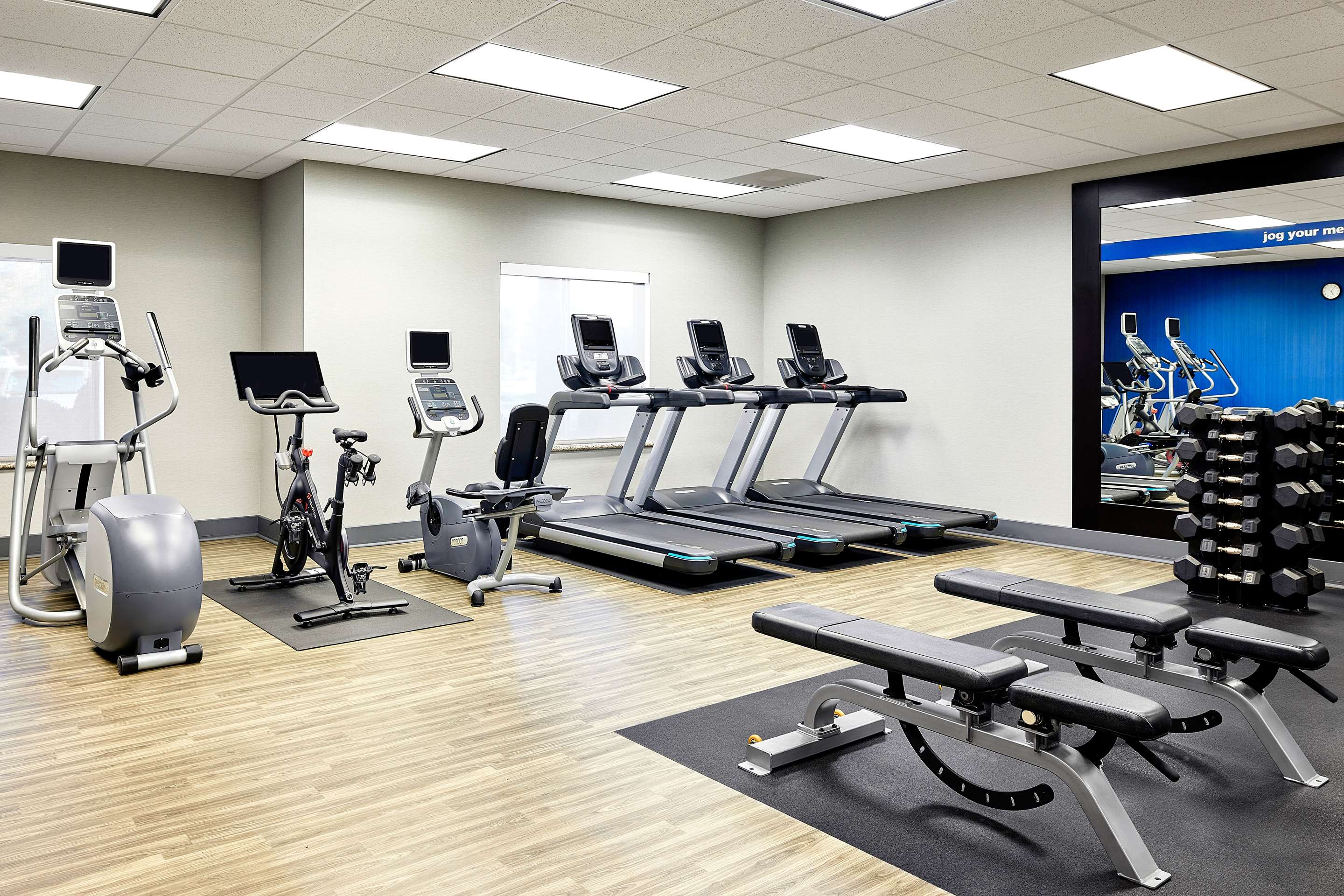 Health club fitness center gym | Hampton Inn & Suites Ridgecrest