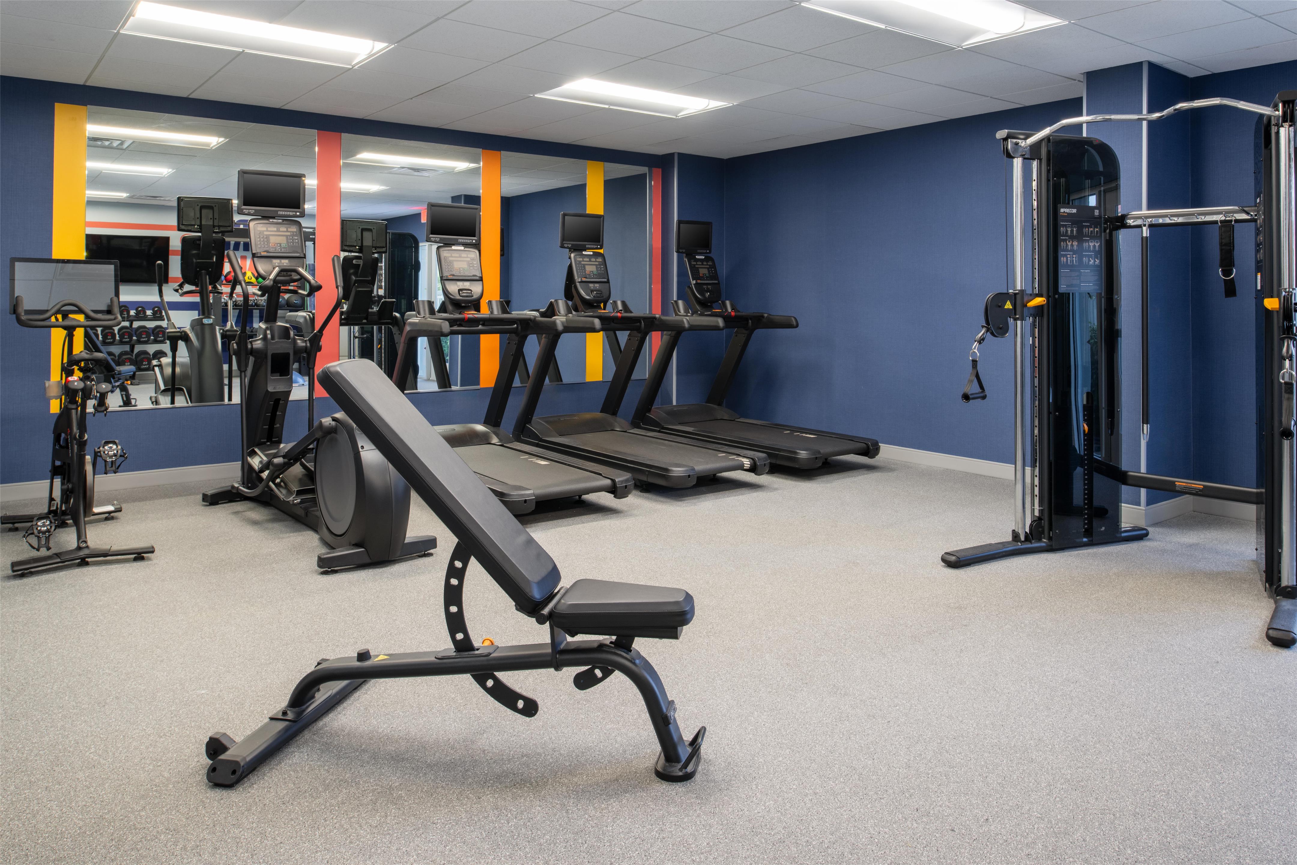 Health club fitness center gym | Hampton Inn & Suites Redding