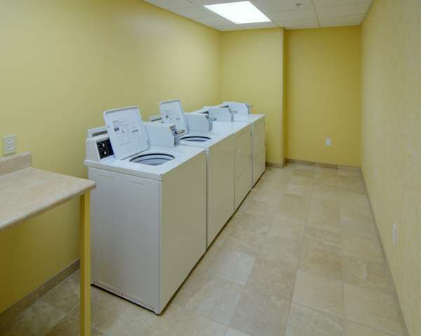  - Hampton Inn & Suites Airport Raleigh