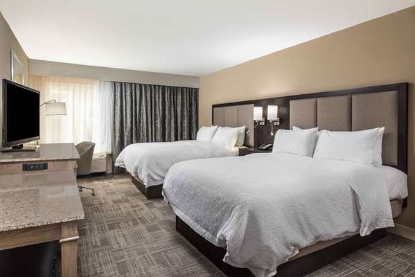 - Hampton Inn & Suites Chapel Hill - I-40, Exit 273