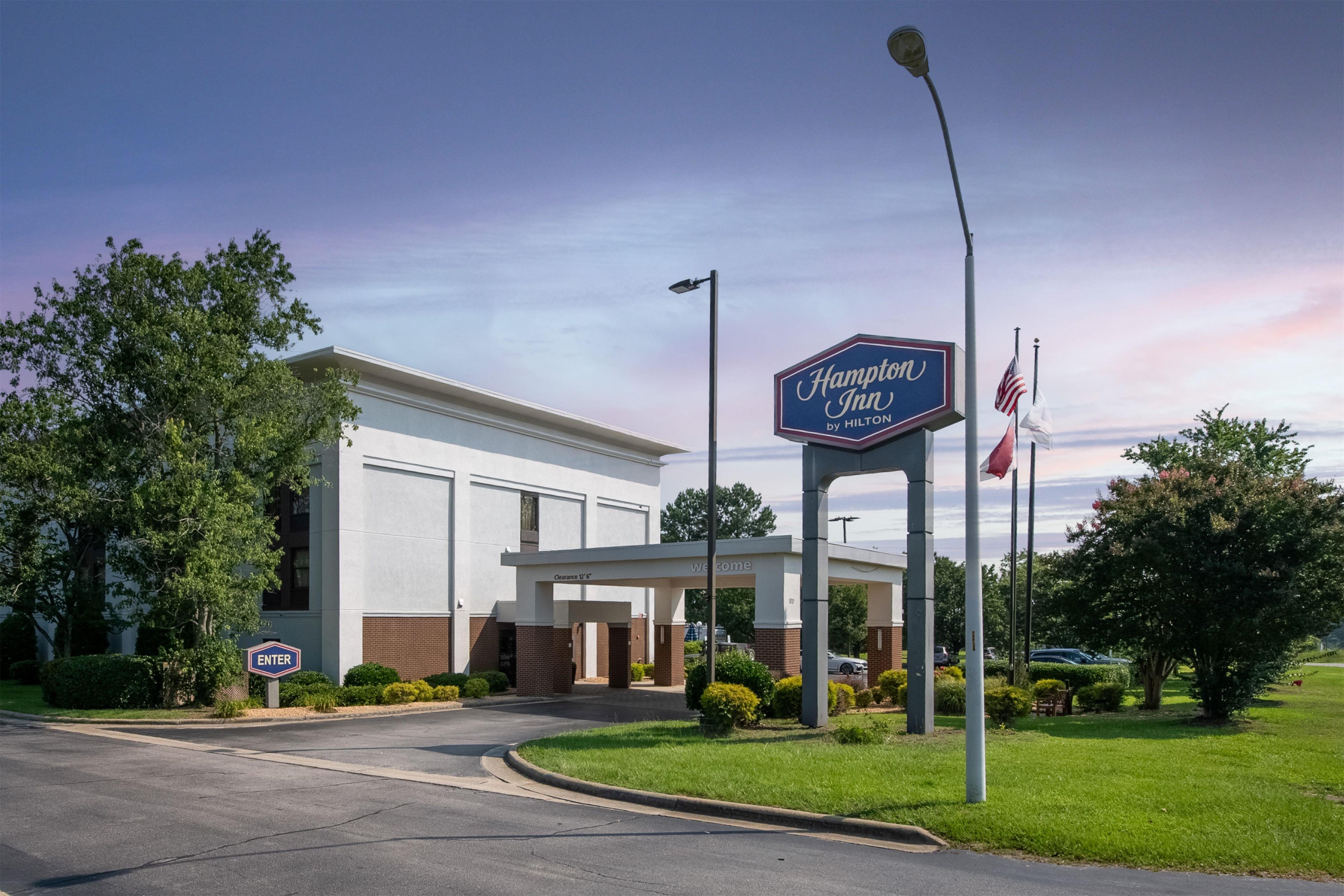 Exterior | Hampton Inn Raleigh/Clayton I-40
