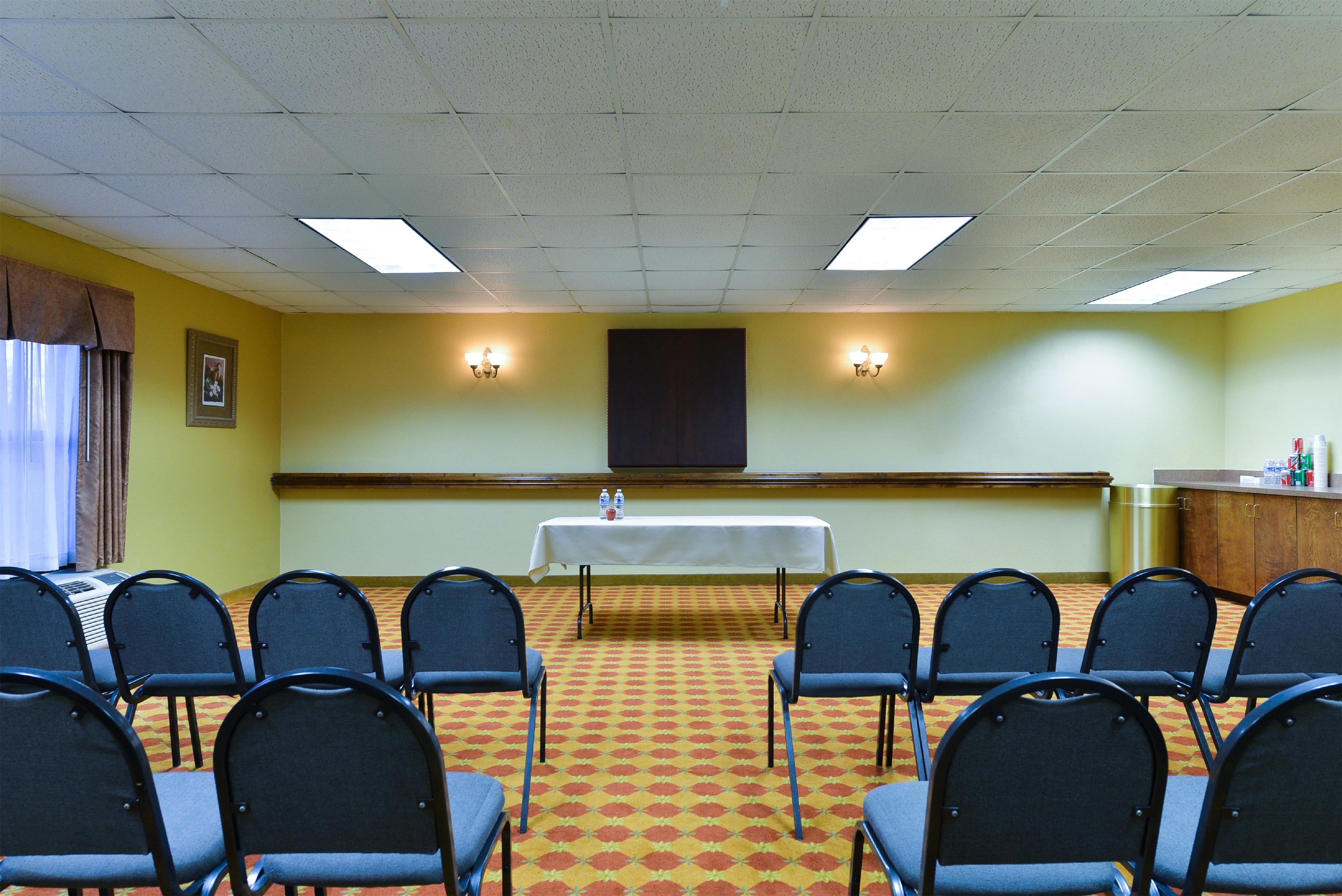 Meeting Room | Hampton Inn Raleigh/Clayton I-40