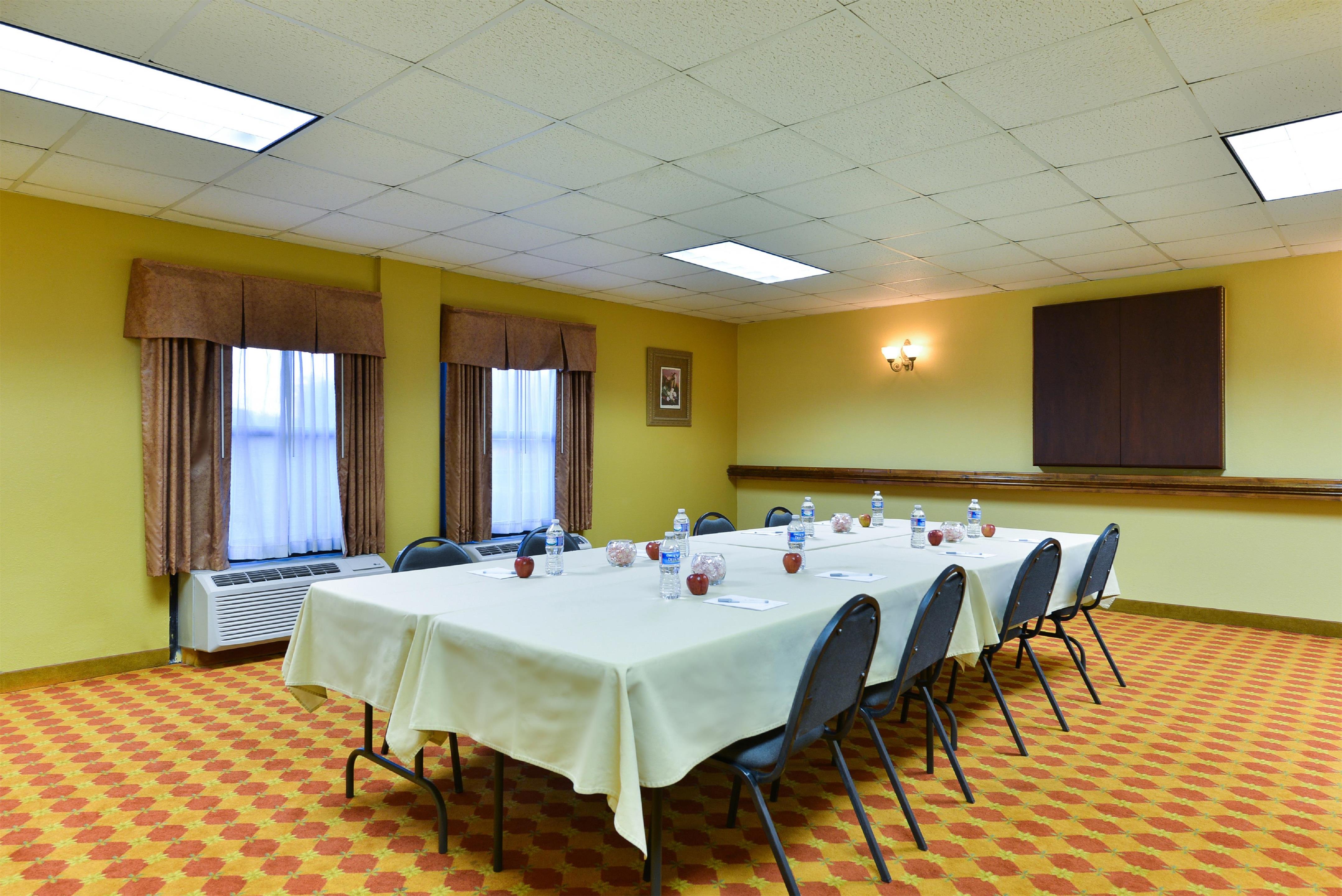 Meeting Room | Hampton Inn Raleigh/Clayton I-40
