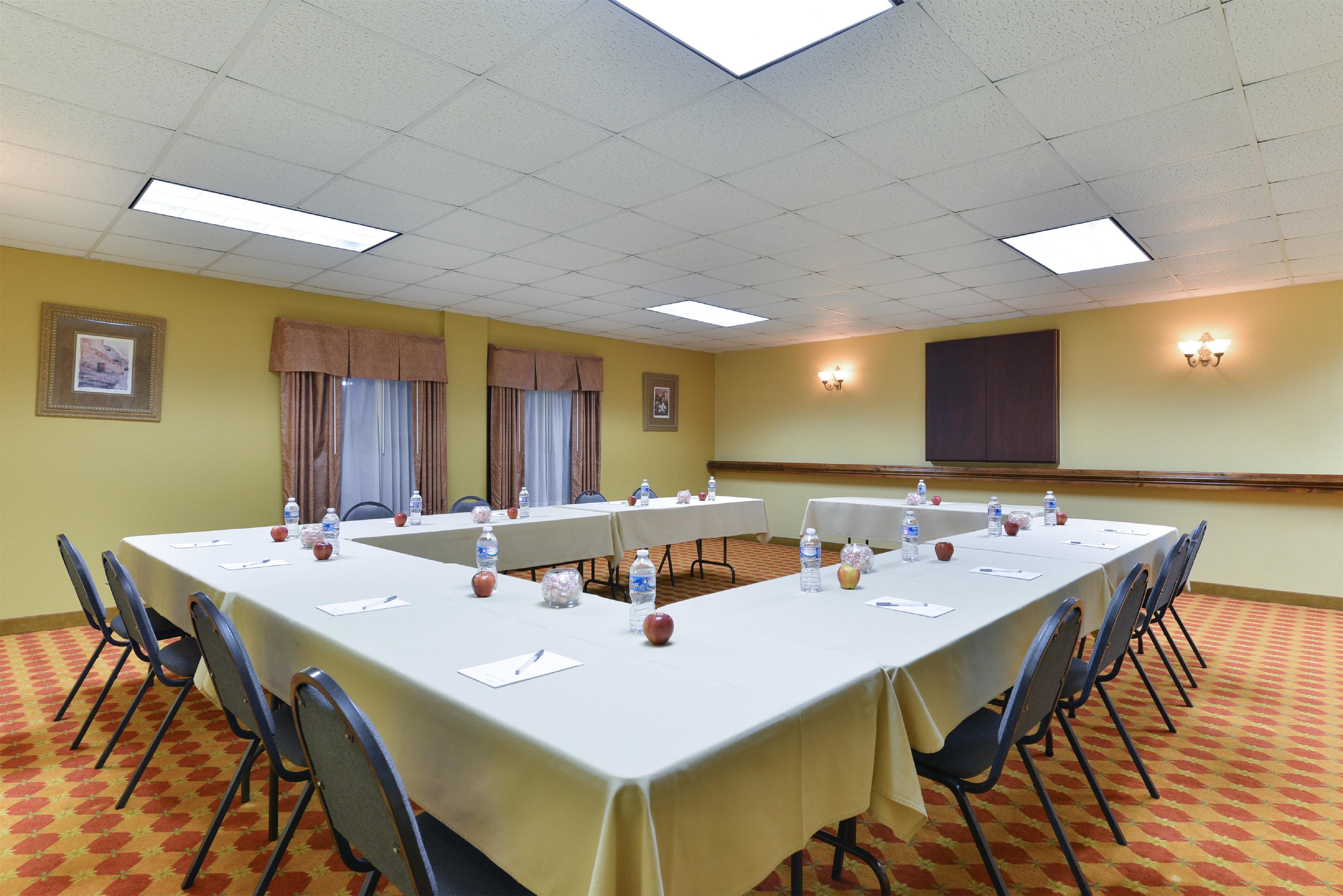Meeting Room | Hampton Inn Raleigh/Clayton I-40