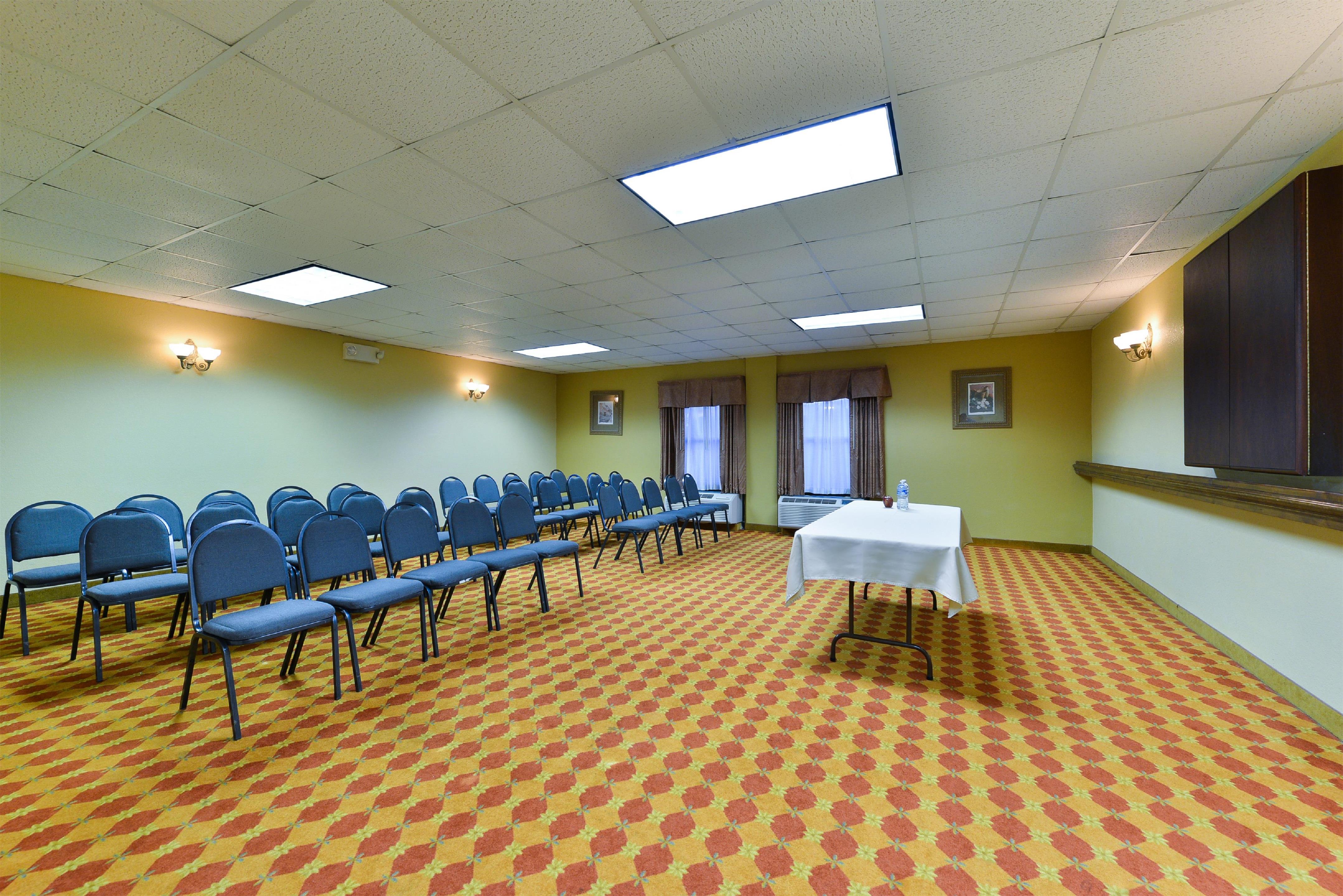 Meeting Room | Hampton Inn Raleigh/Clayton I-40