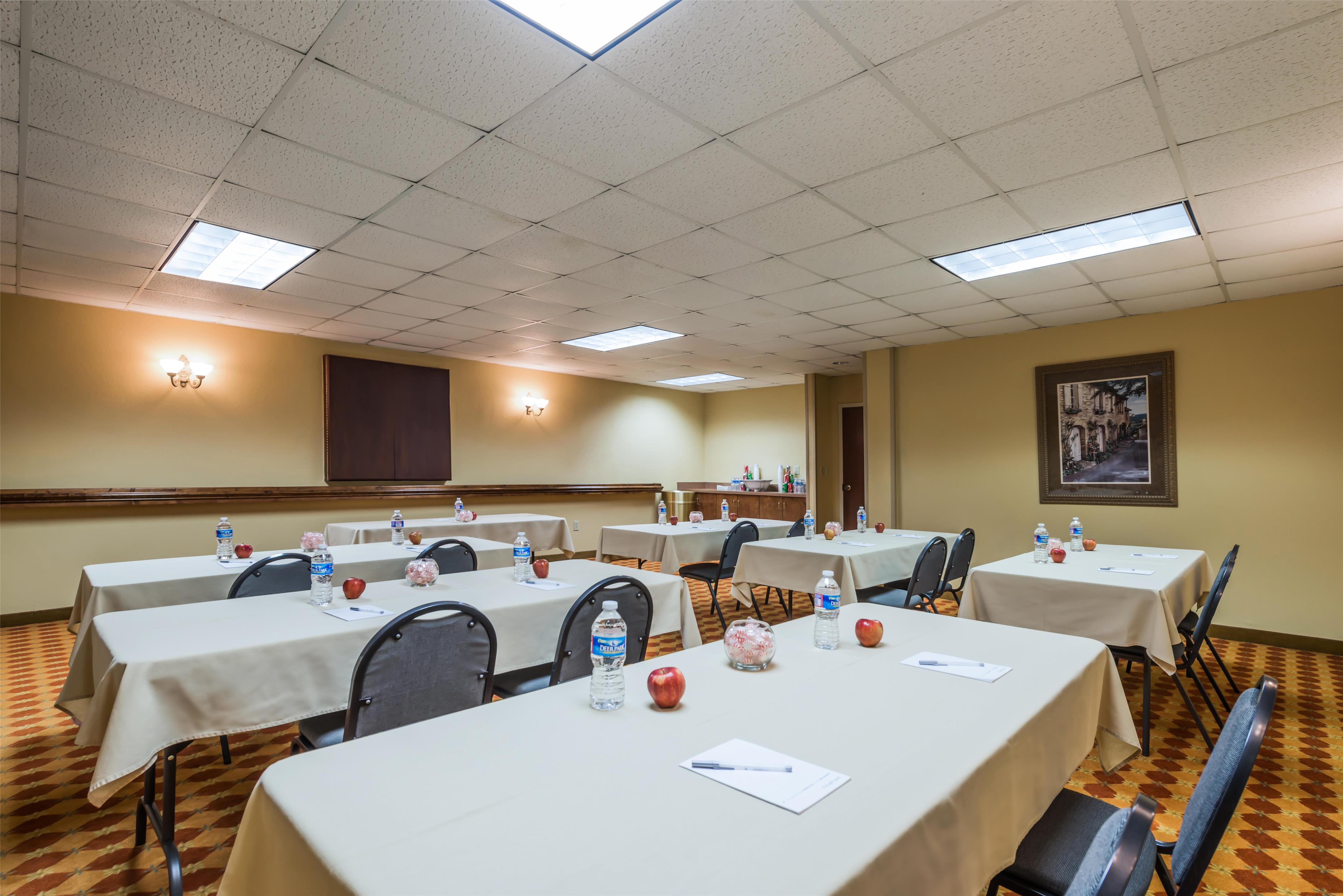 Meeting Room | Hampton Inn Raleigh/Clayton I-40