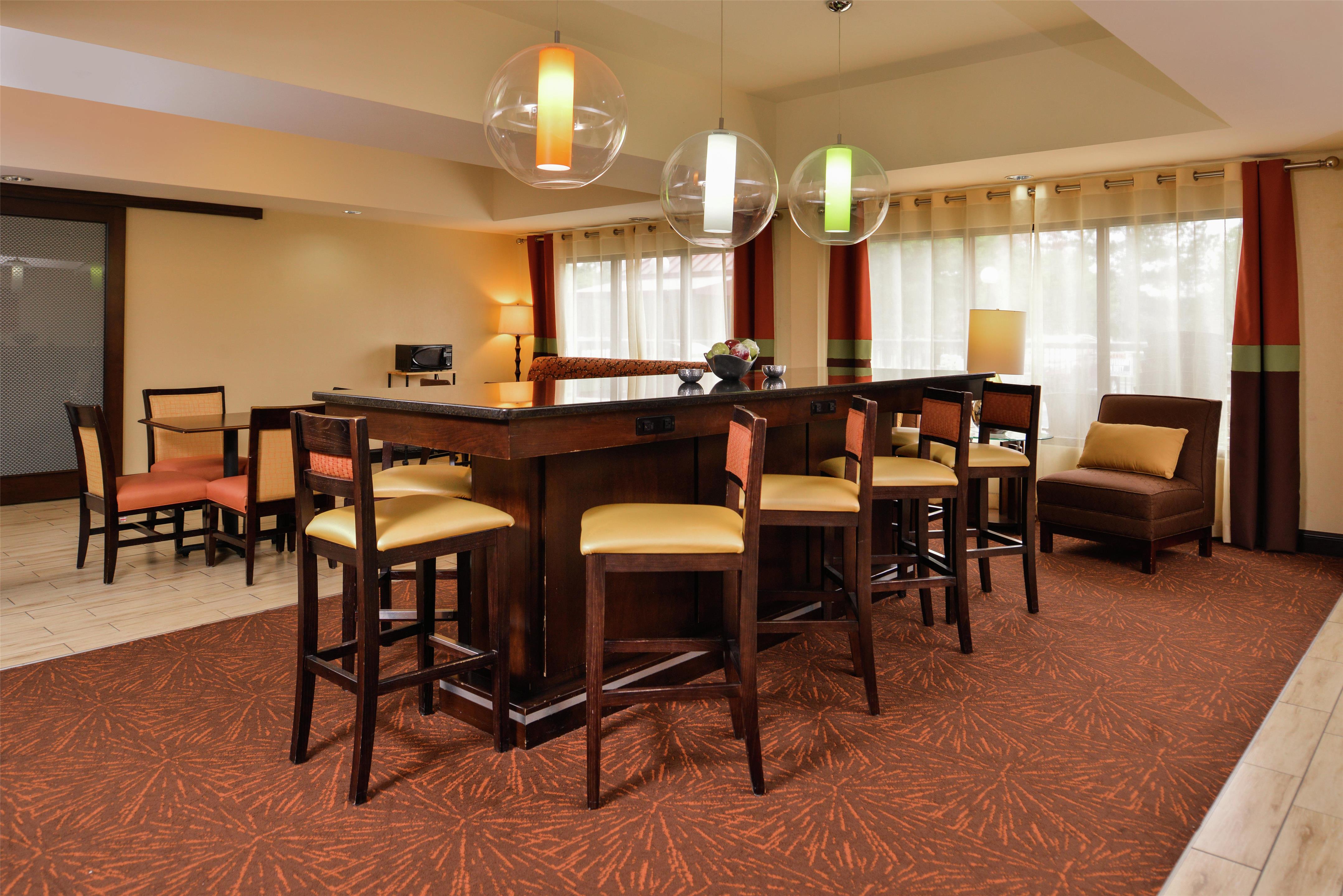 Lobby | Hampton Inn Raleigh/Clayton I-40