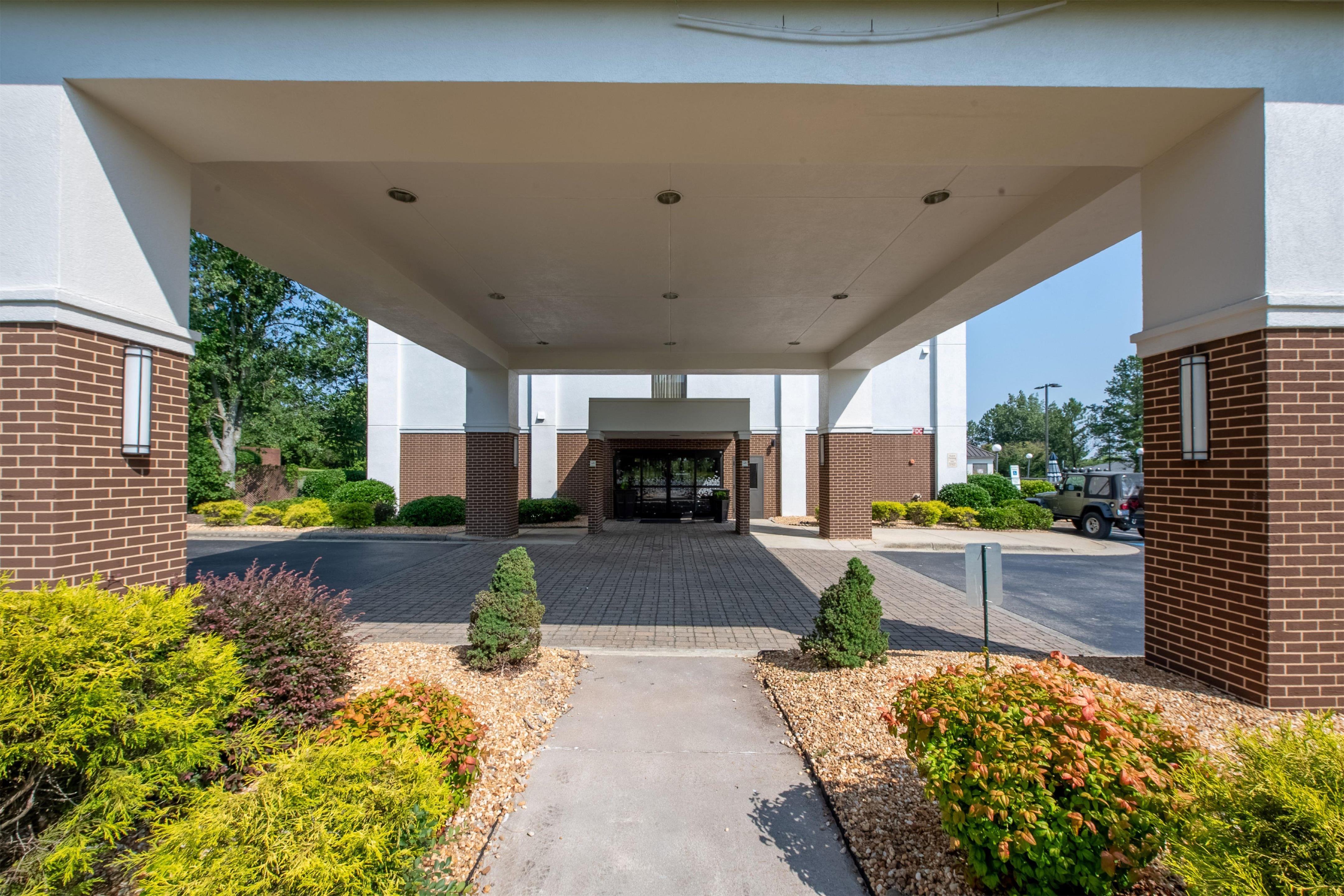 Exterior | Hampton Inn Raleigh/Clayton I-40