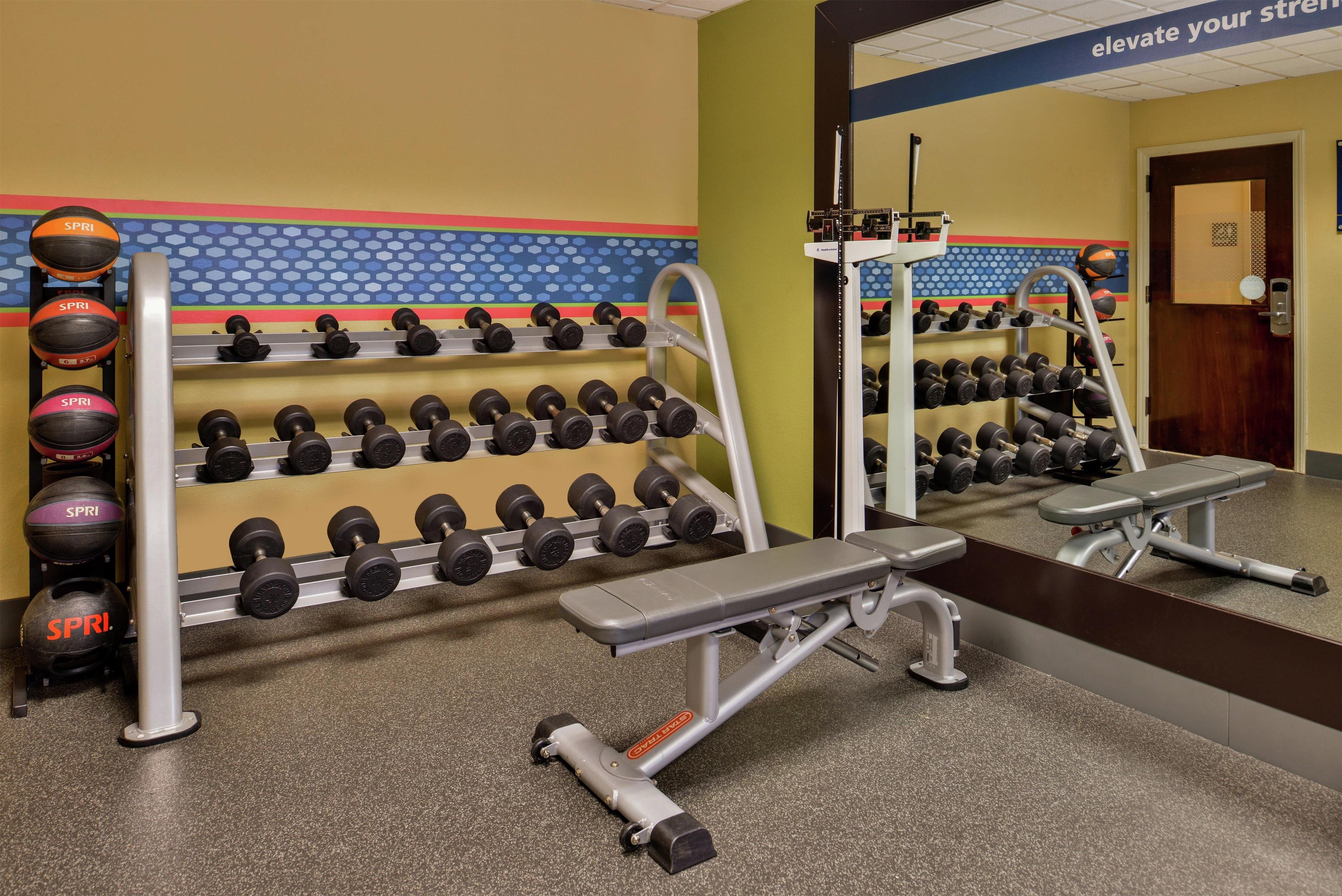 Health club fitness center gym | Hampton Inn Raleigh/Clayton I-40
