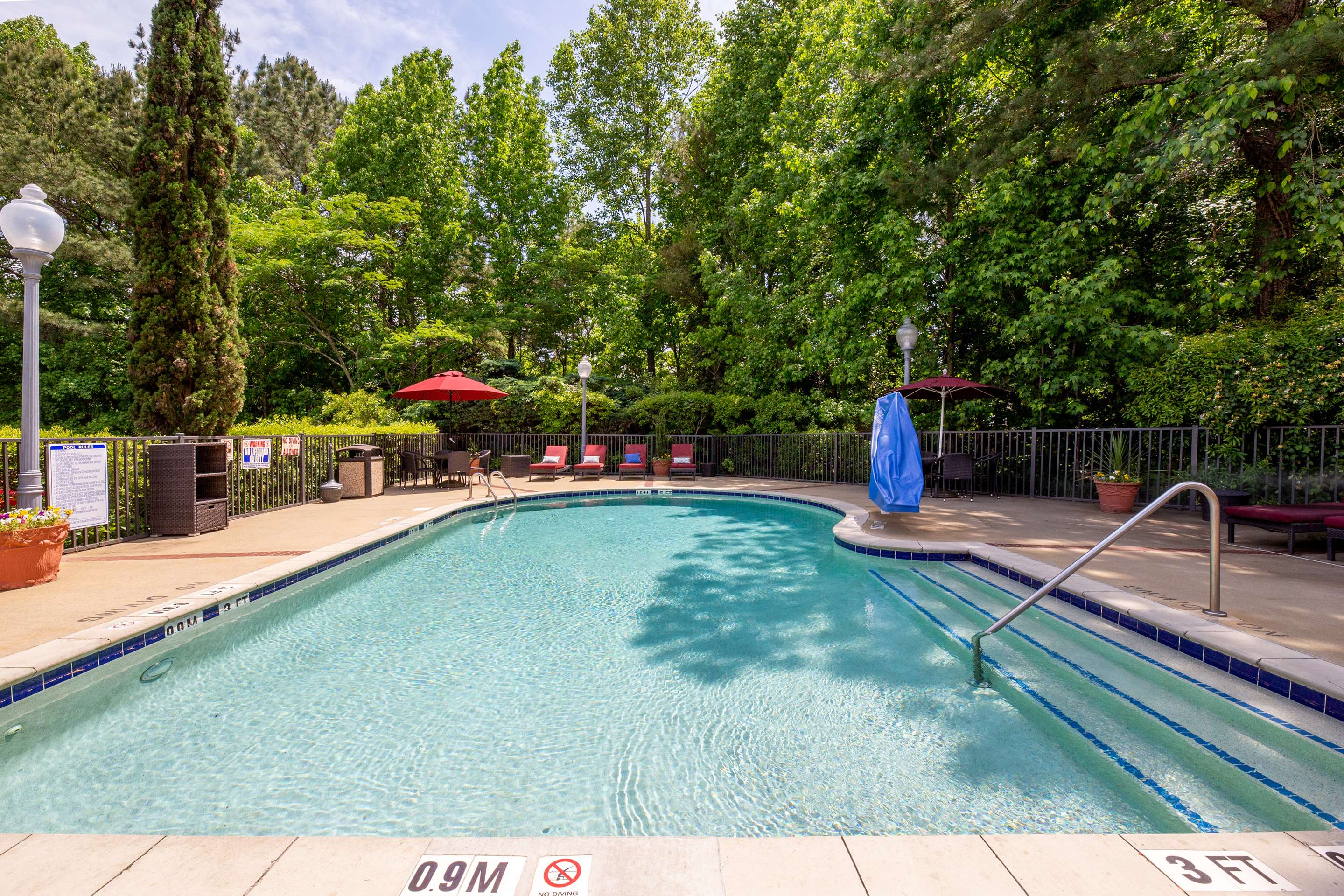 Pool | Hampton Inn & Suites Raleigh/Cary I-40 (PNC Arena)