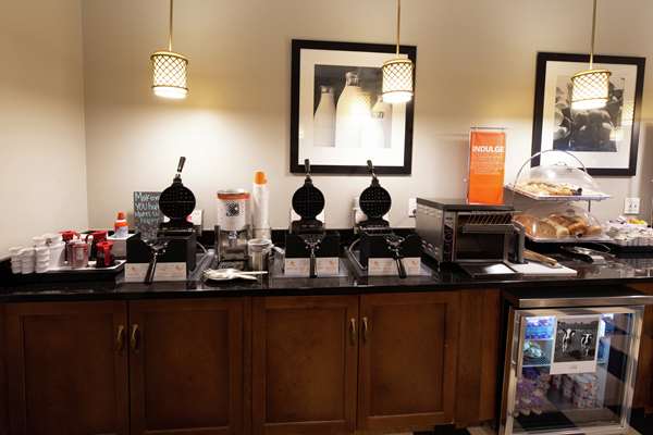 Amenities - Hampton Inn & Suites Arena Raleigh - I-40, Exit 290