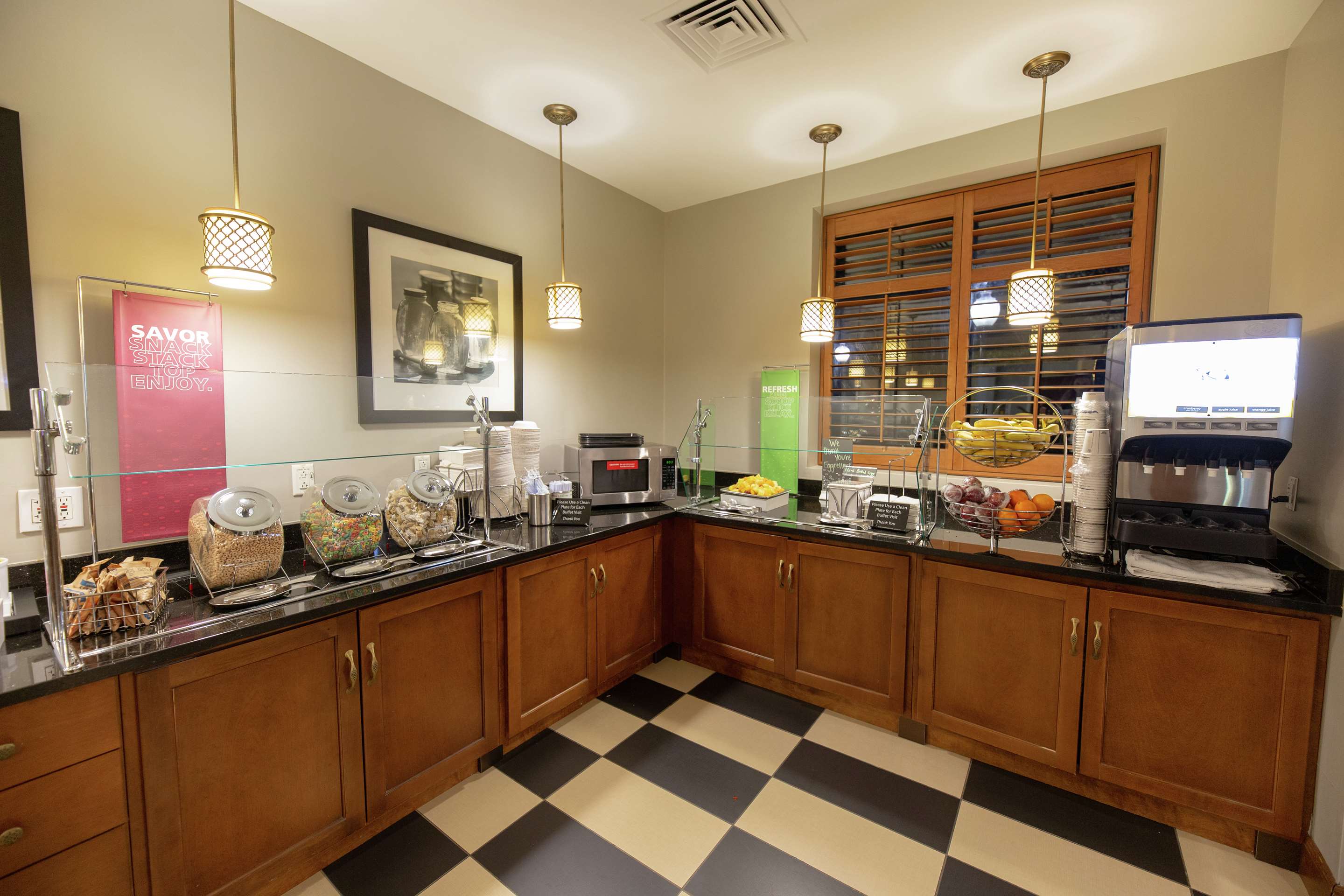 Breakfast Area | Hampton Inn & Suites Raleigh/Cary I-40 (PNC Arena)