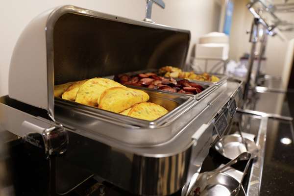 Restaurant - Hampton Inn & Suites Arena Raleigh - I-40, Exit 290