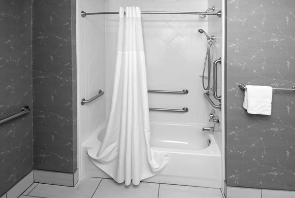  - Hampton Inn & Suites Downtown Raleigh