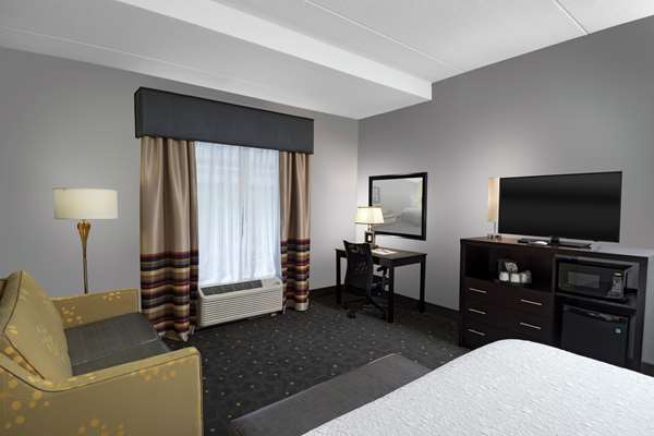  - Hampton Inn & Suites Downtown Raleigh