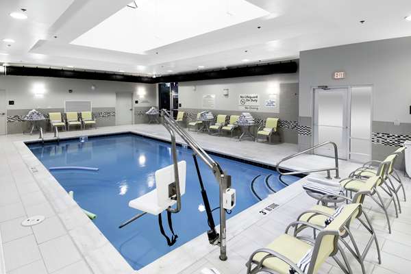 Pool - Hampton Inn & Suites Downtown Raleigh