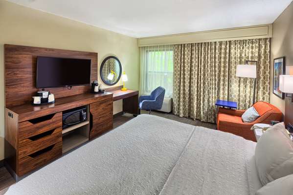  - Hampton Inn US 70 & 110 Garner