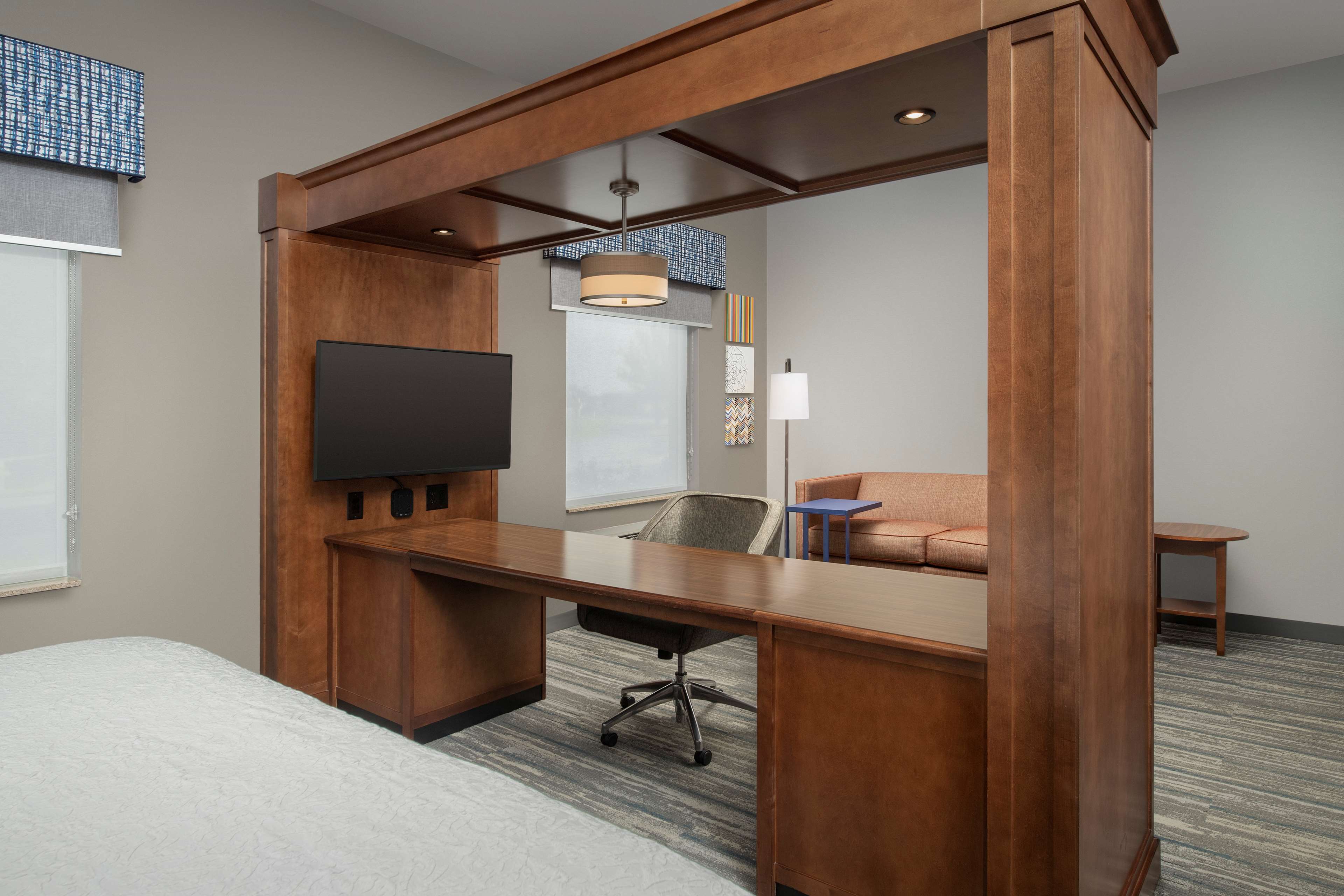 Hampton Inn & Suites by Hilton Holly Springs Room Type - 1 KING STUDIO STE NONSMOK