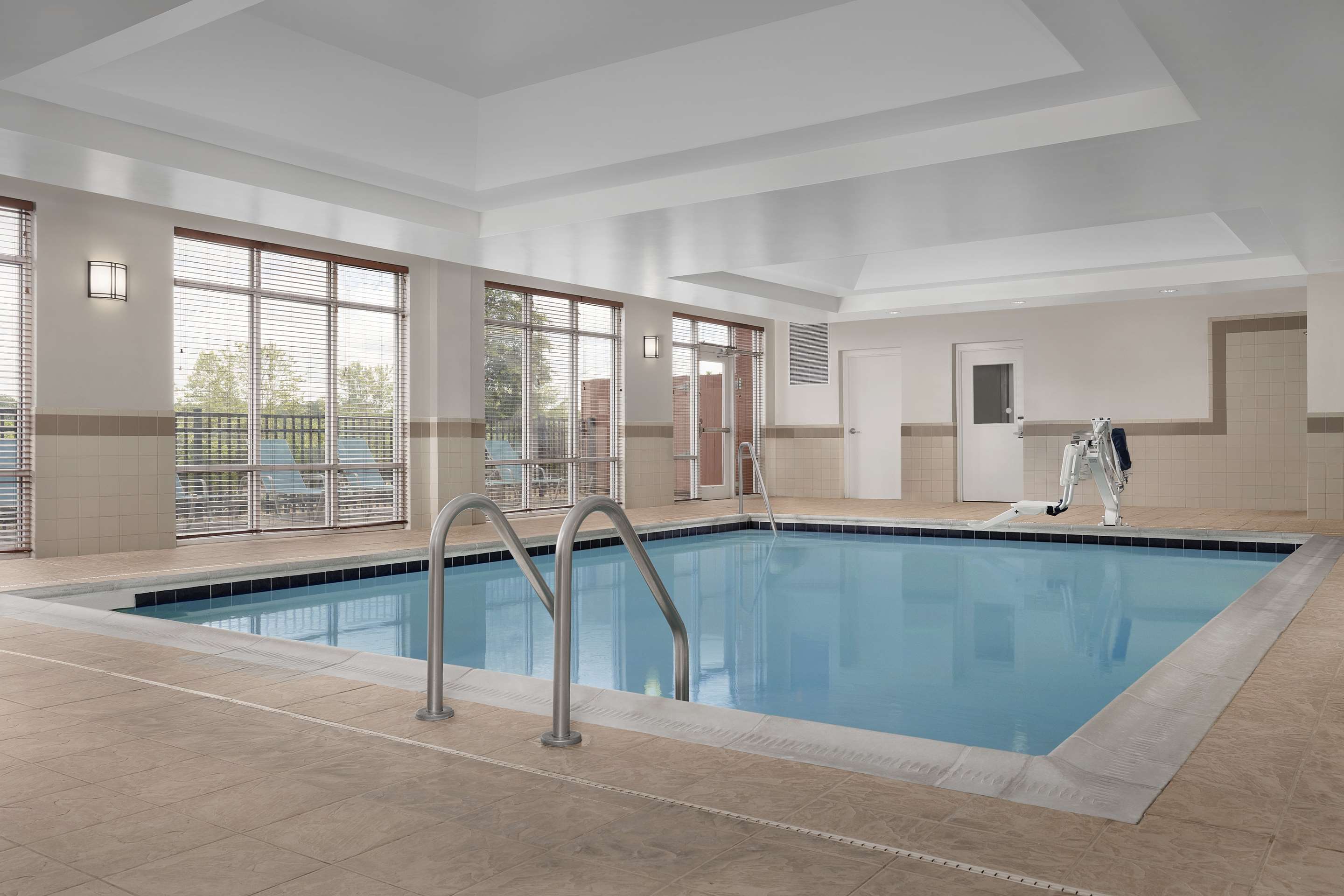 Pool | Hampton Inn & Suites Durham/North I-85
