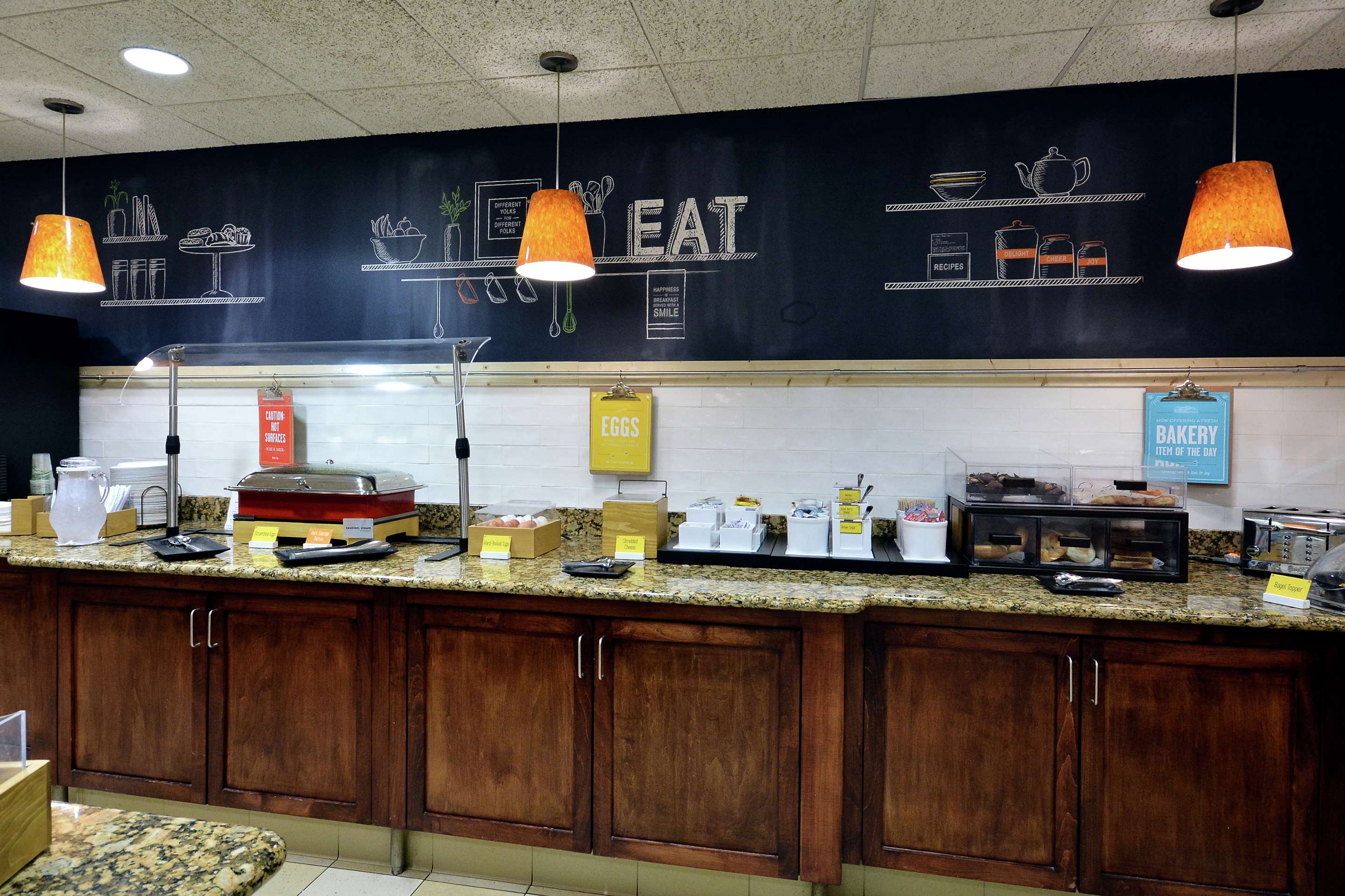 Breakfast Area | Hampton Inn Raleigh / Town Of Wake Forest