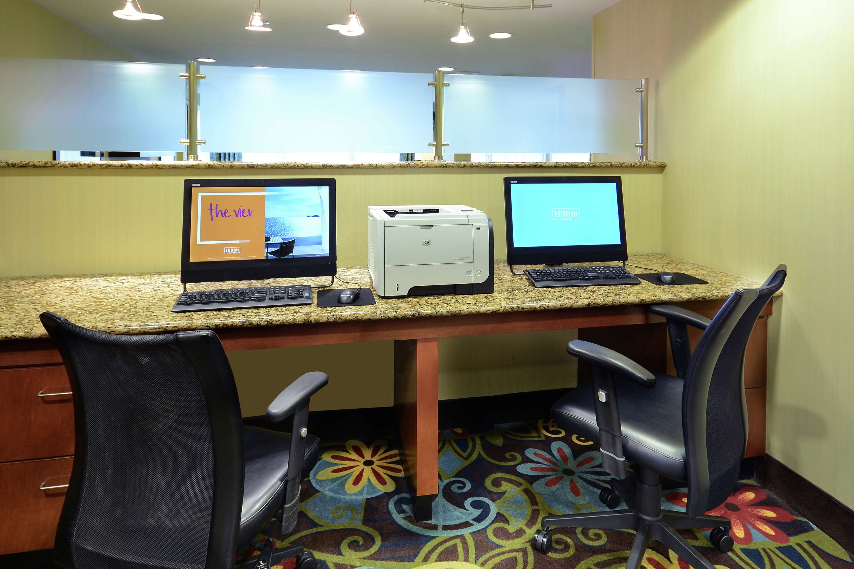 Business Center | Hampton Inn Raleigh / Town Of Wake Forest