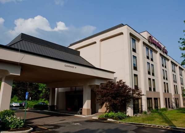Exterior view - Hampton Inn Ridgefield Park - I-95, Exit 68