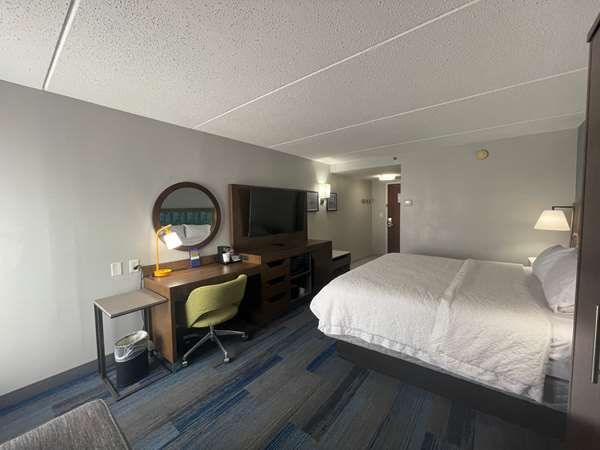  - Hampton Inn Ridgefield Park - I-95, Exit 68