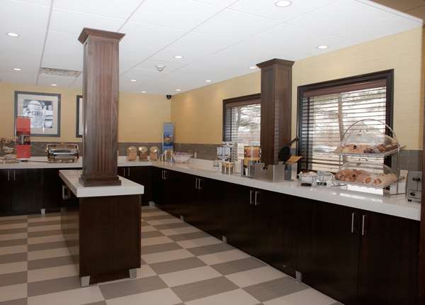 Amenities - Hampton Inn Ridgefield Park - I-95, Exit 68