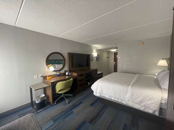  - Hampton Inn Ridgefield Park - I-95, Exit 68