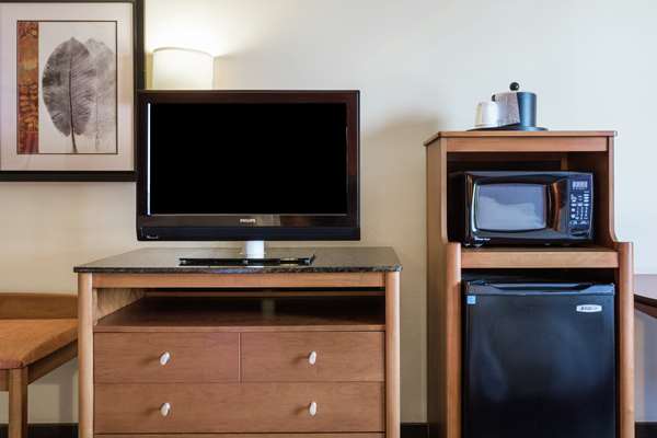 - Hampton Inn Colonial Heights - I-95, Exit 53