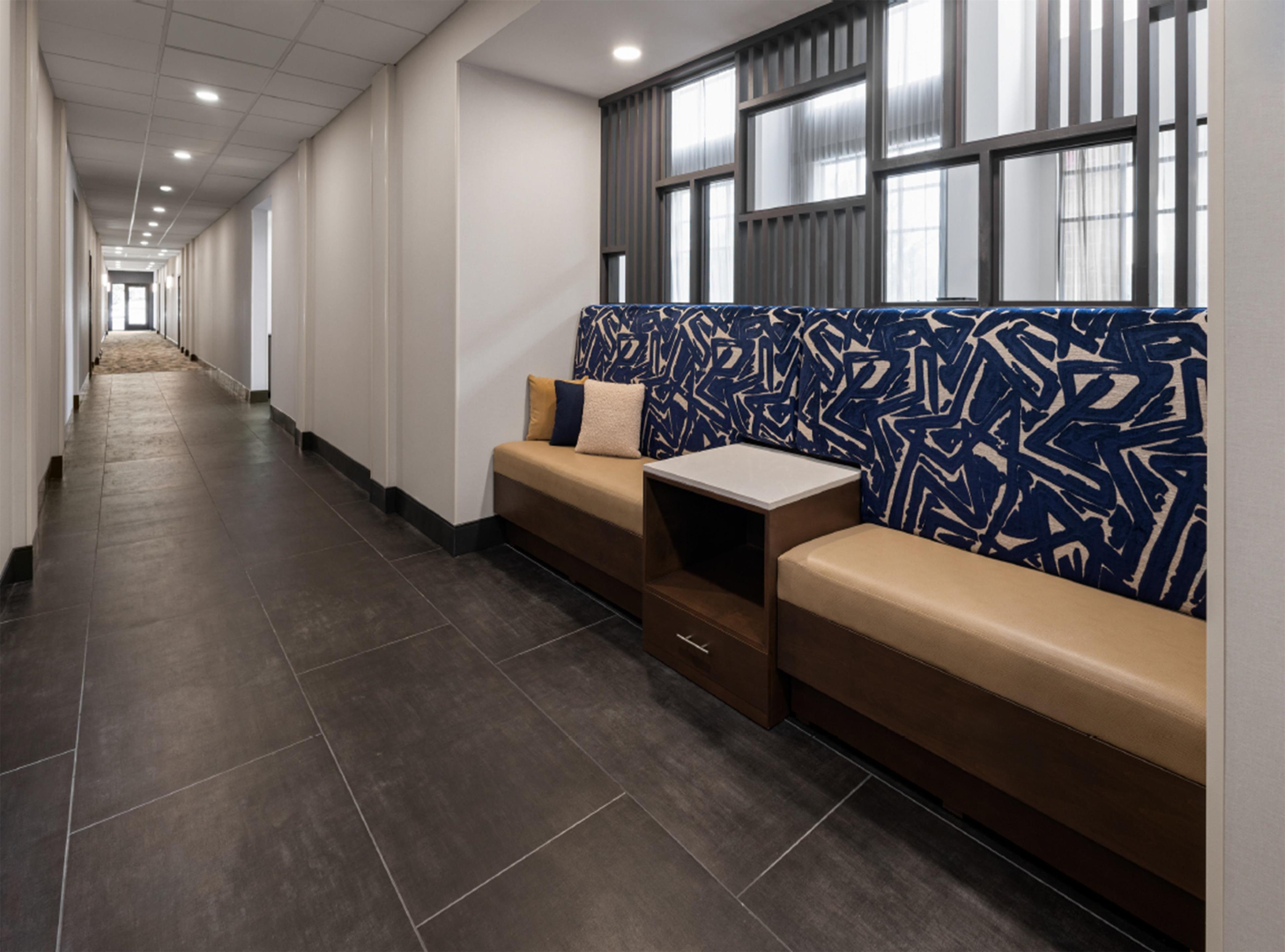 Breakfast Area | Hampton Inn & Suites Richmond/Glenside