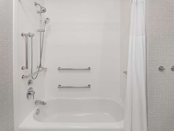  - Hampton Inn Richmond Turnpike