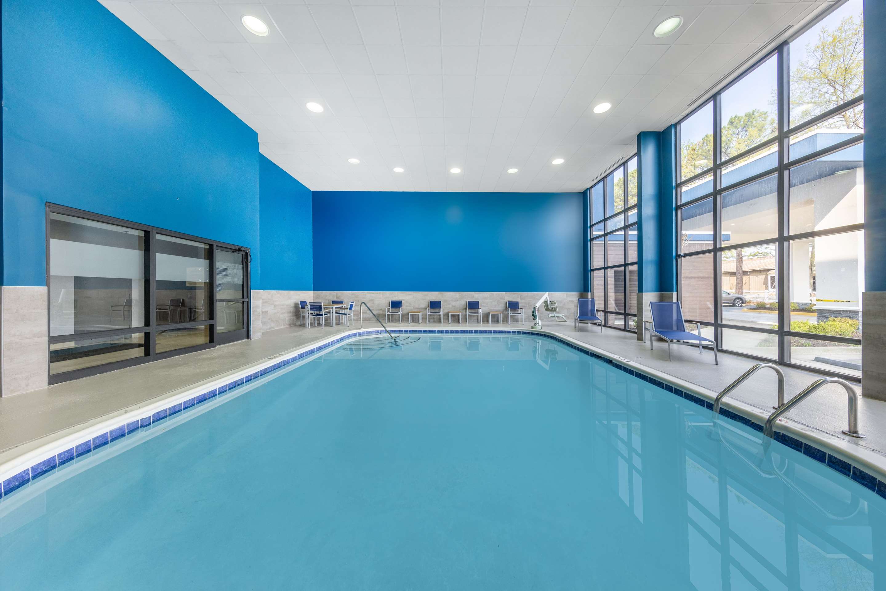 Pool | Hampton Inn Richmond/Midlothian Turnpike