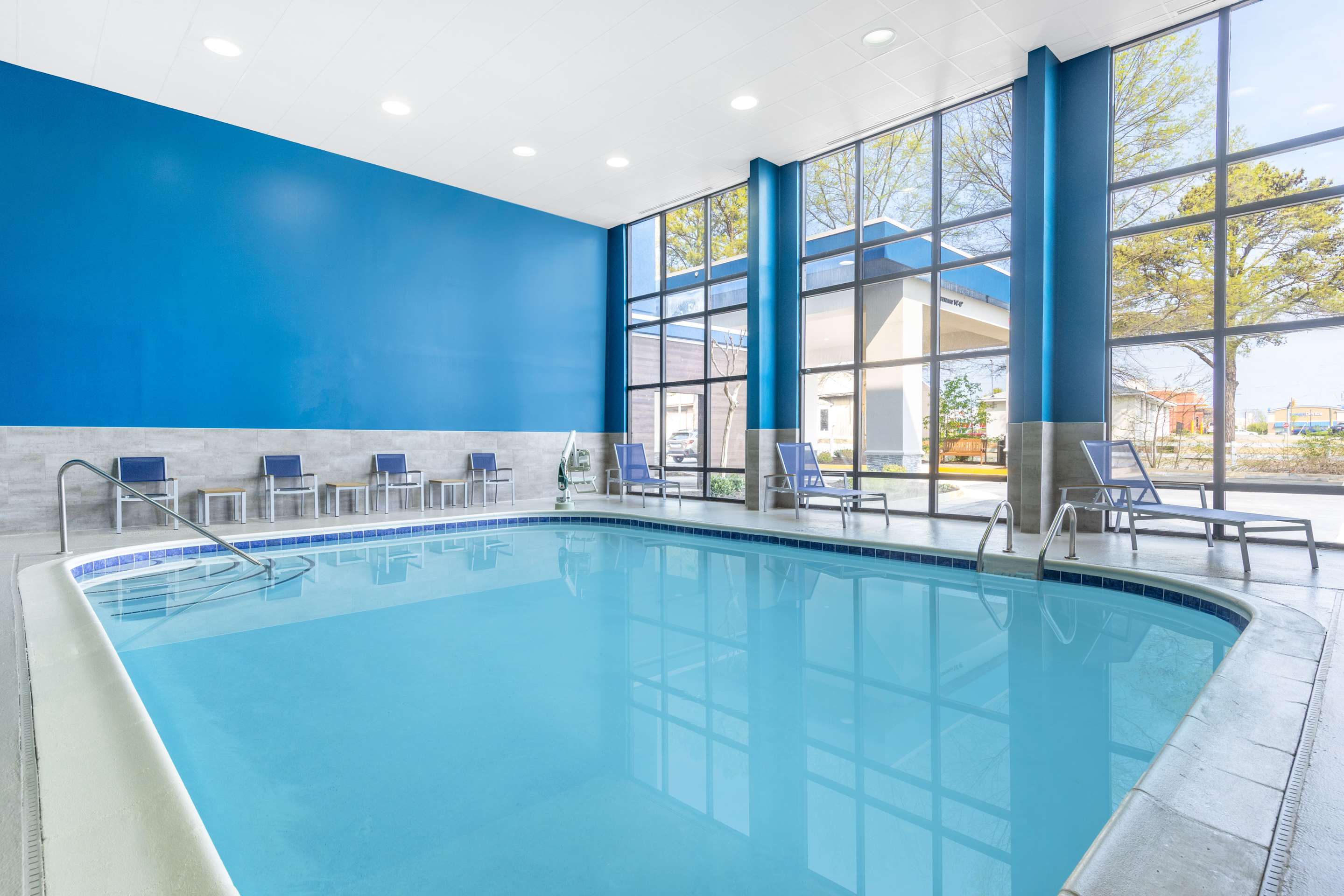 Pool | Hampton Inn Richmond/Midlothian Turnpike