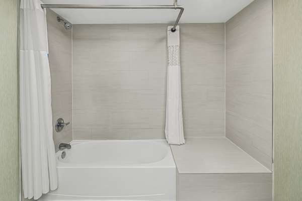  - Hampton Inn Midlothian