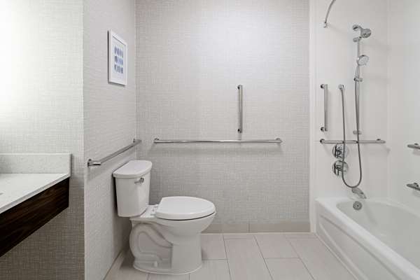  - Hampton Inn Midlothian