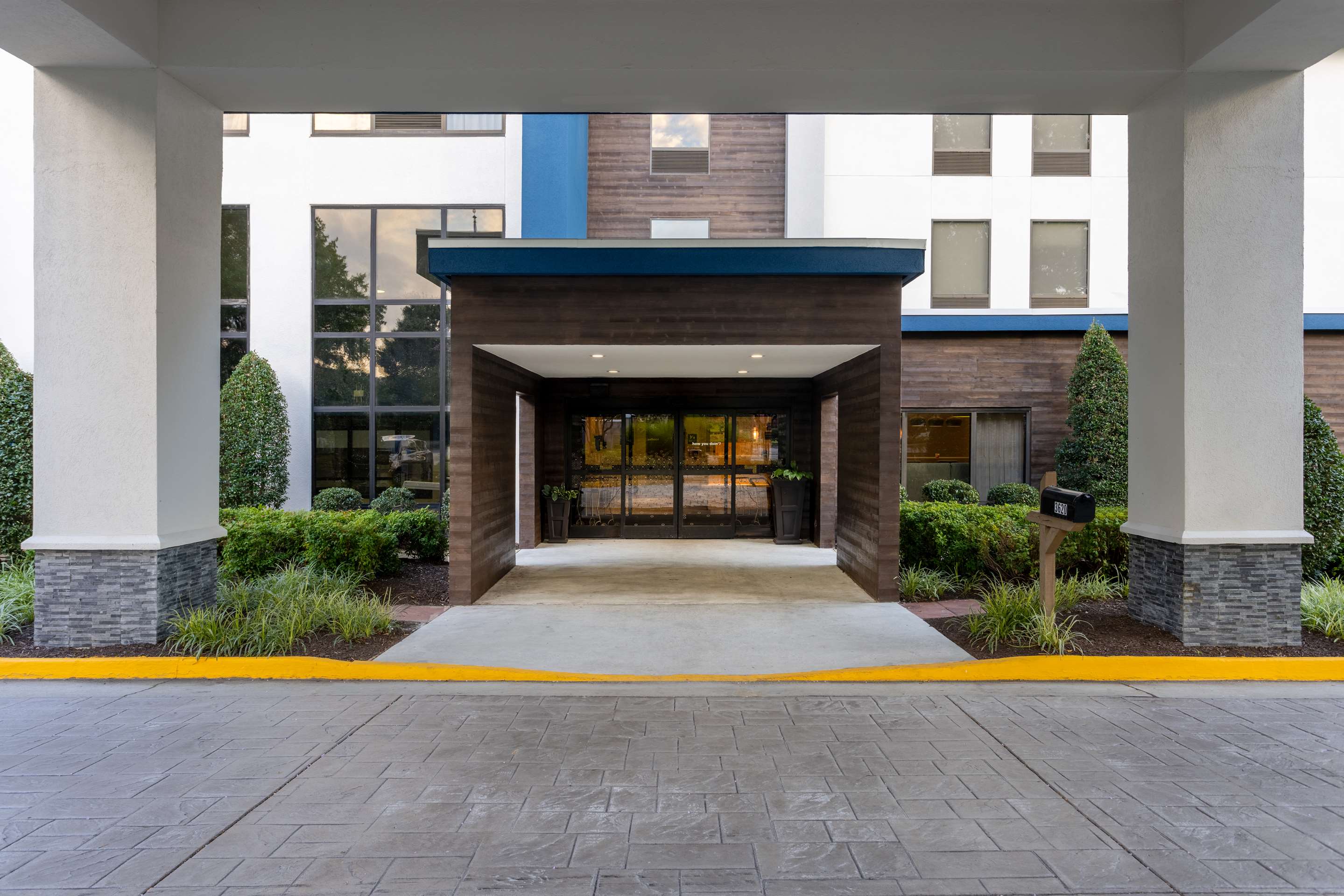 Exterior | Hampton Inn Richmond-SW Hull Street