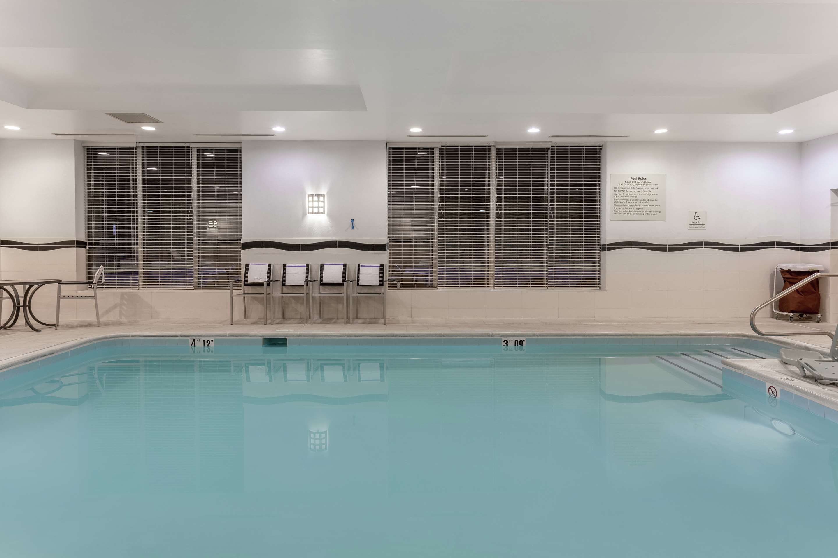 Pool | Hampton Inn Richmond - South