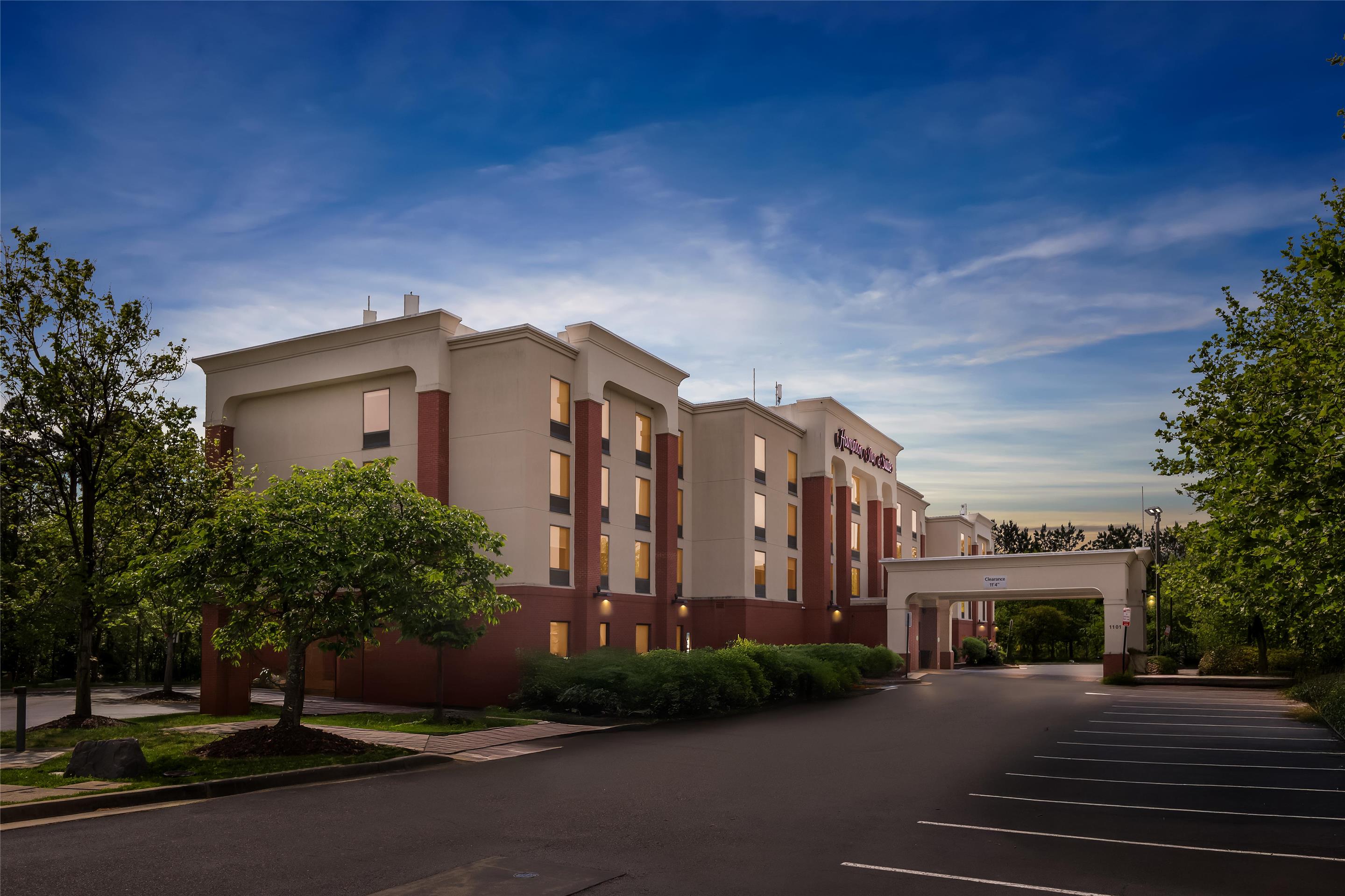 Exterior | Hampton Inn & Suites Richmond/Virginia Center