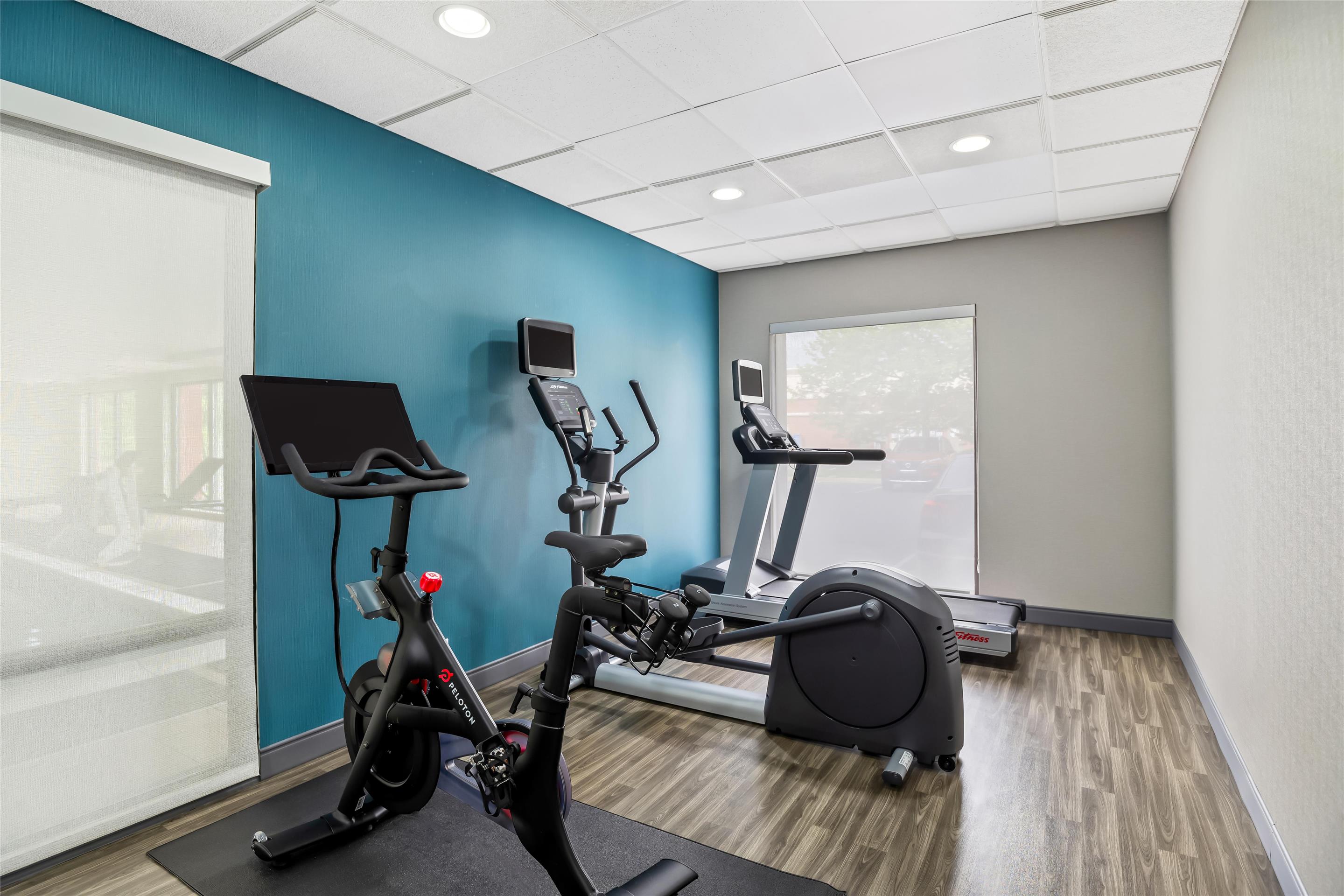 Health club fitness center gym | Hampton Inn & Suites Richmond/Virginia Center
