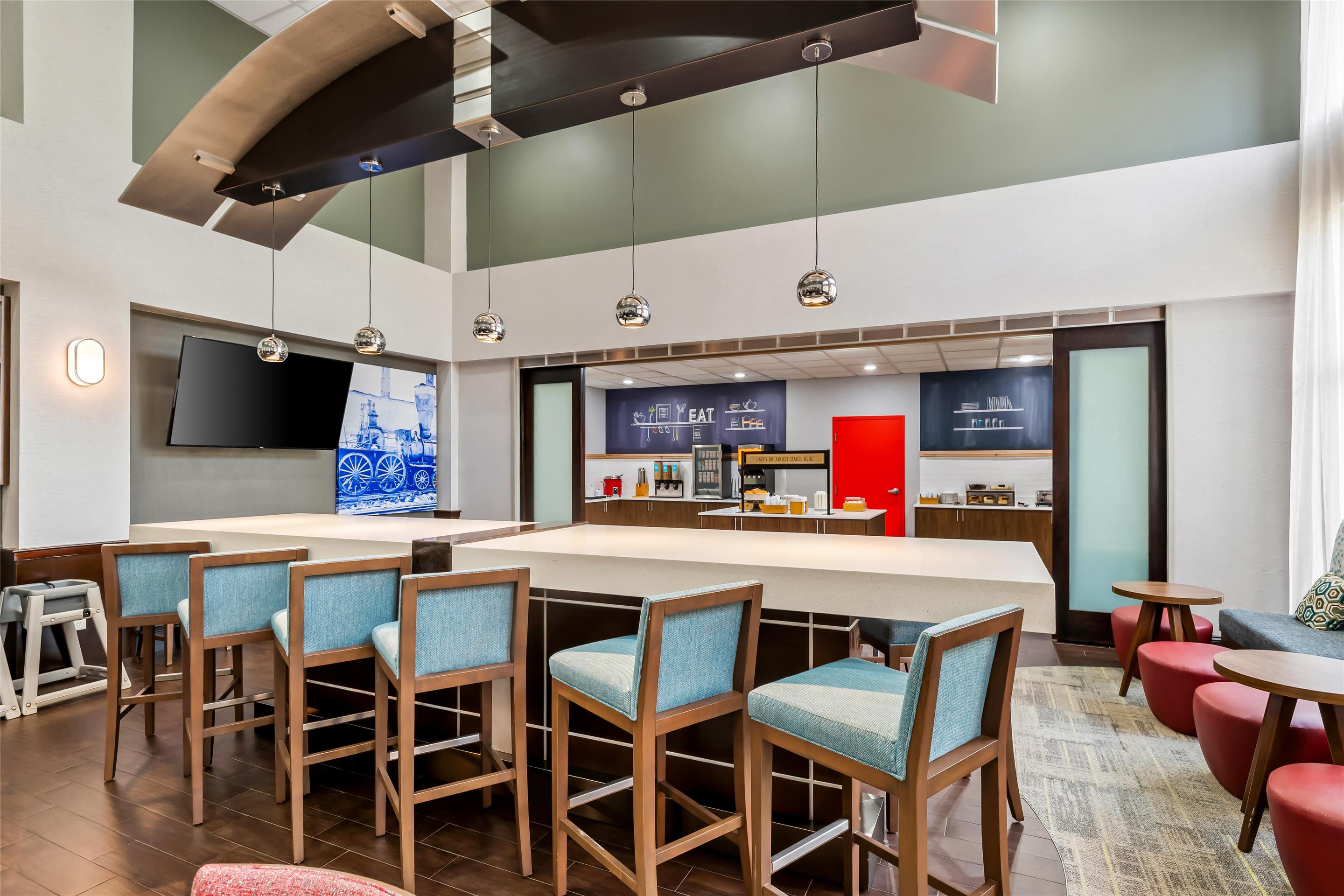 Breakfast Area | Hampton Inn & Suites Richmond/Virginia Center