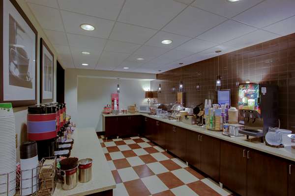 Amenities - Hampton Inn West Glen Allen