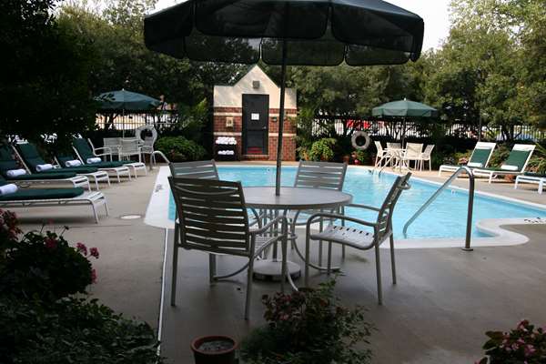 Pool - Hampton Inn West Glen Allen