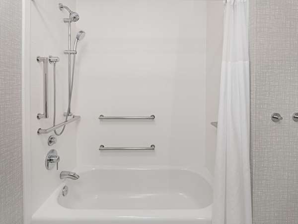  - Hampton Inn West Glen Allen