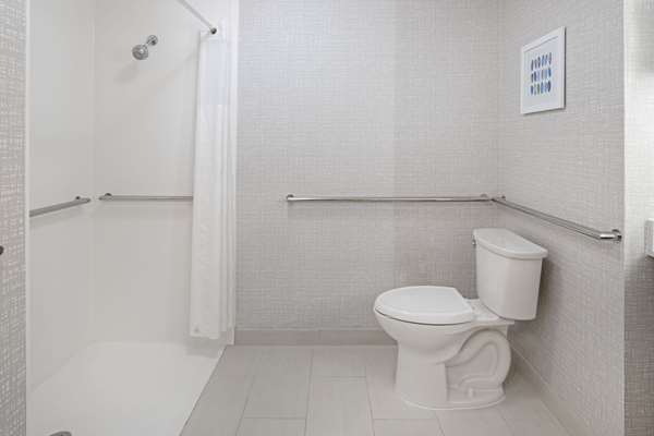  - Hampton Inn West Glen Allen