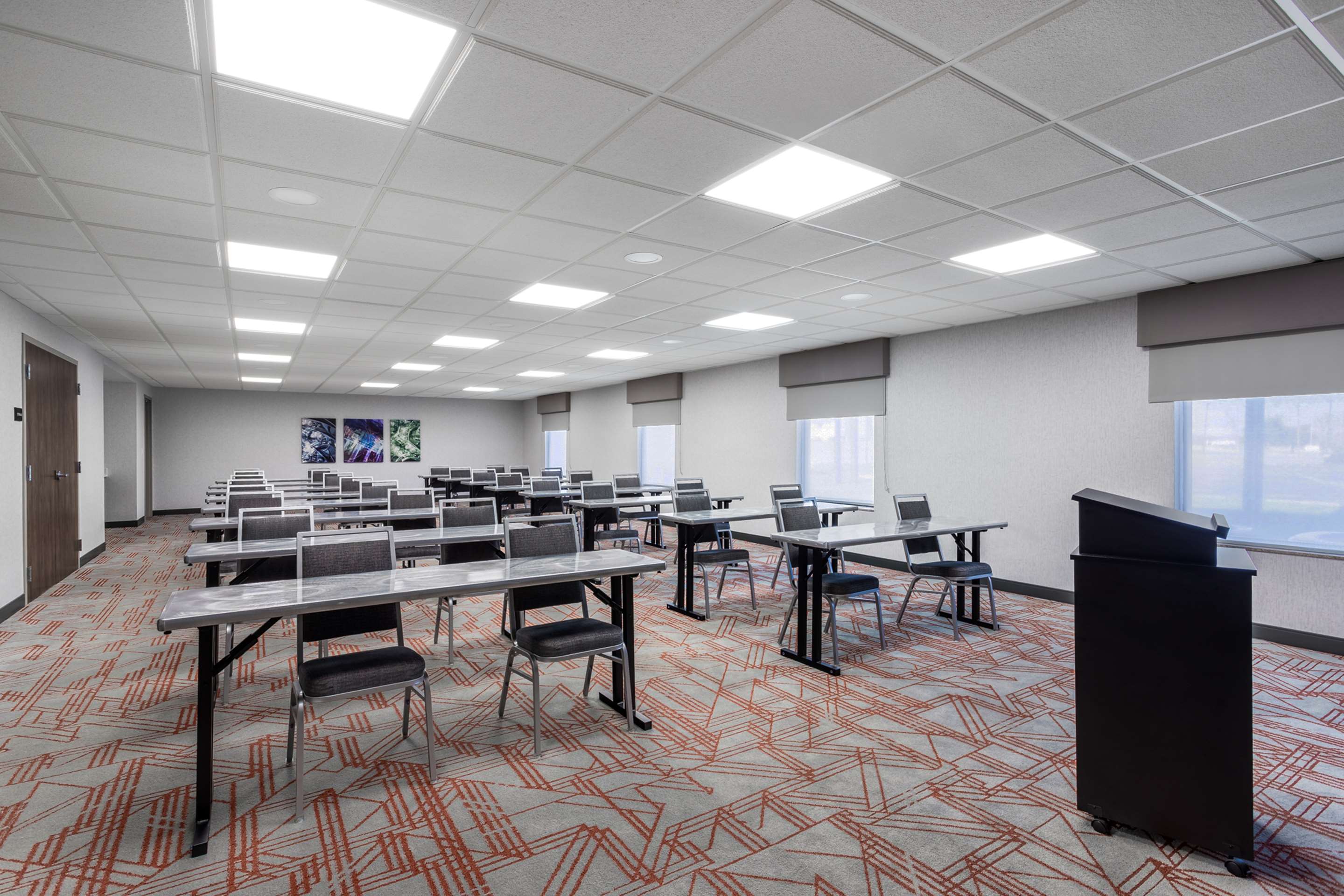 Meeting Room | Hampton Inn & Suites Richmond, IN
