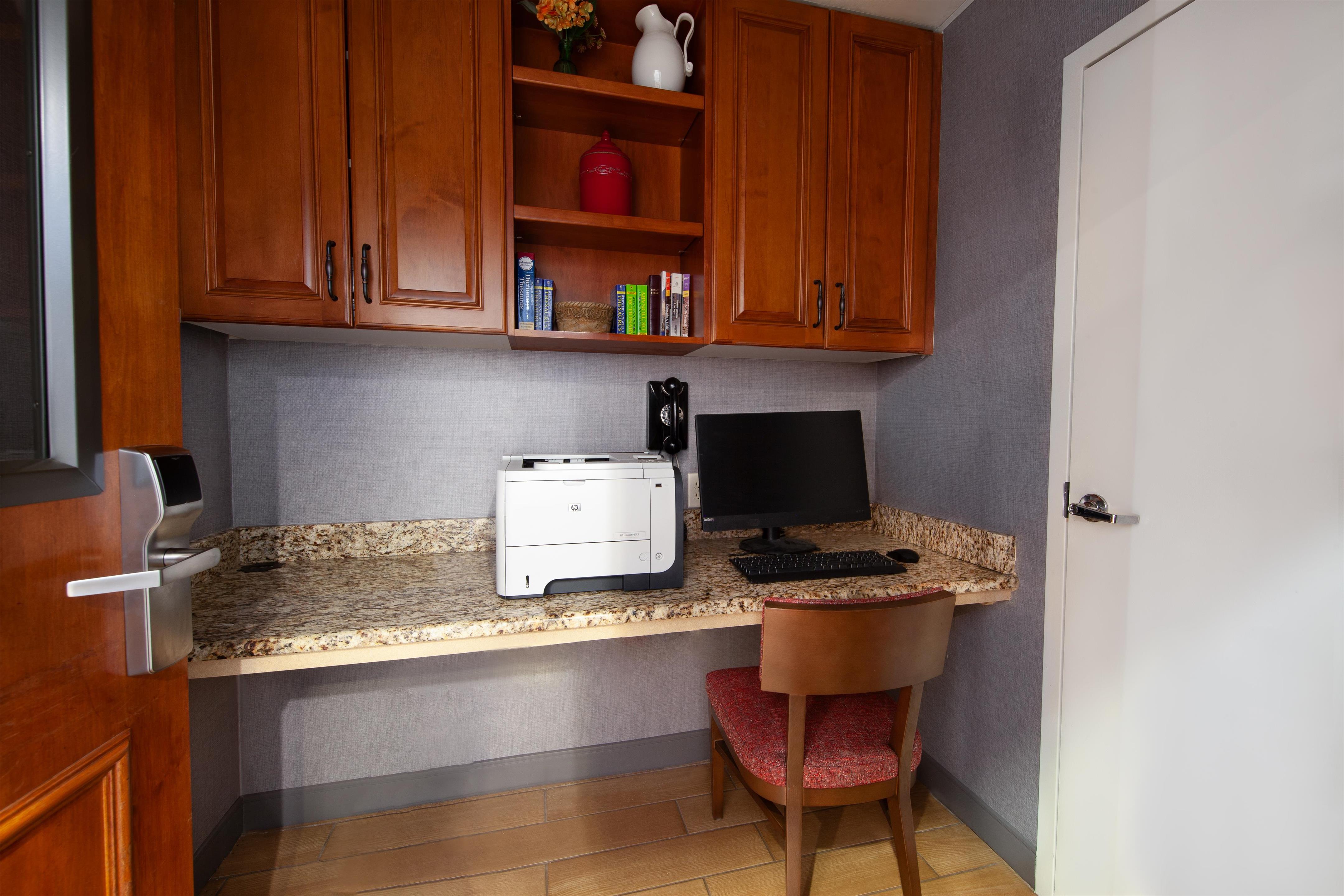 Business Center | Hampton Inn Richfield