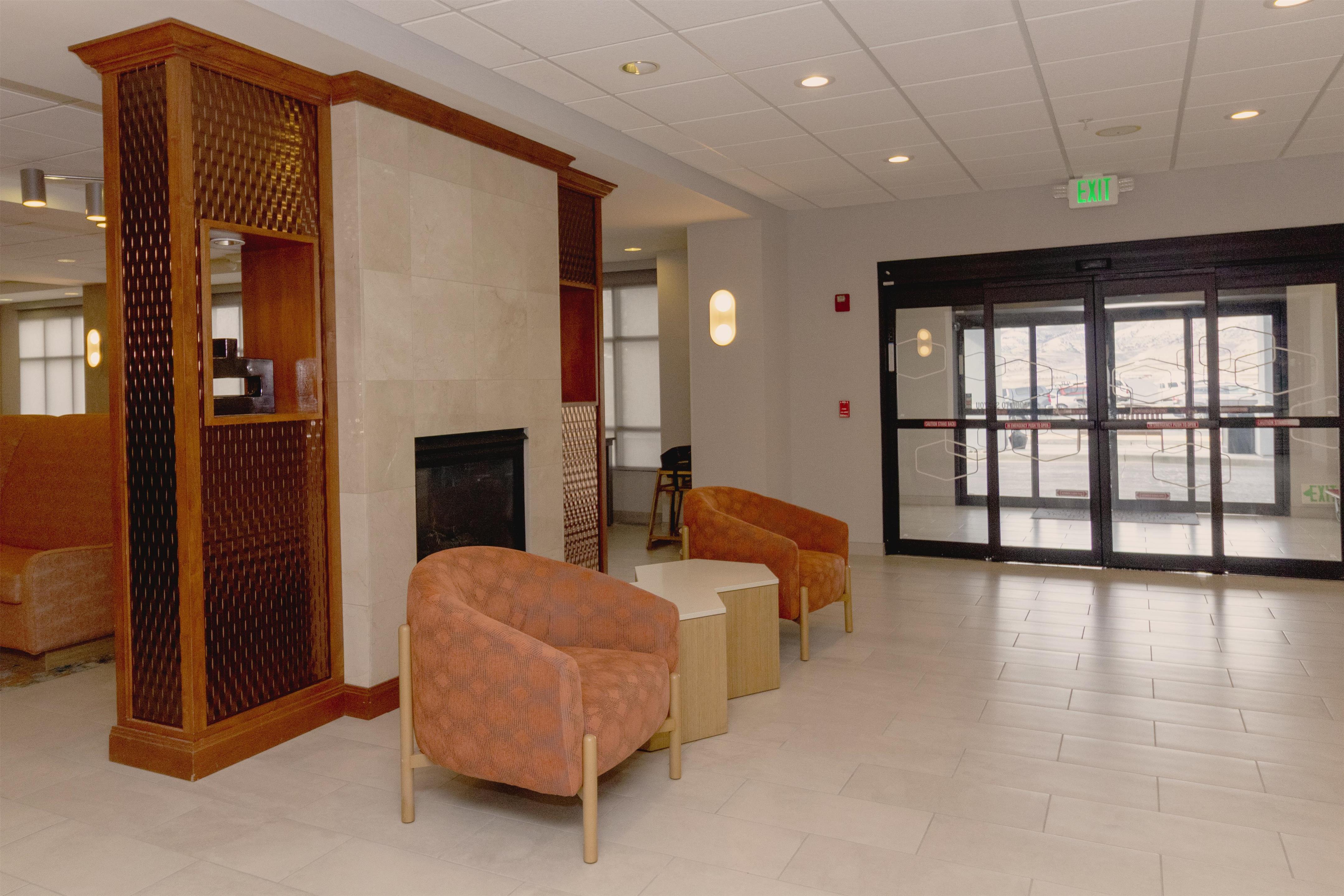 Lobby | Hampton Inn Rock Springs