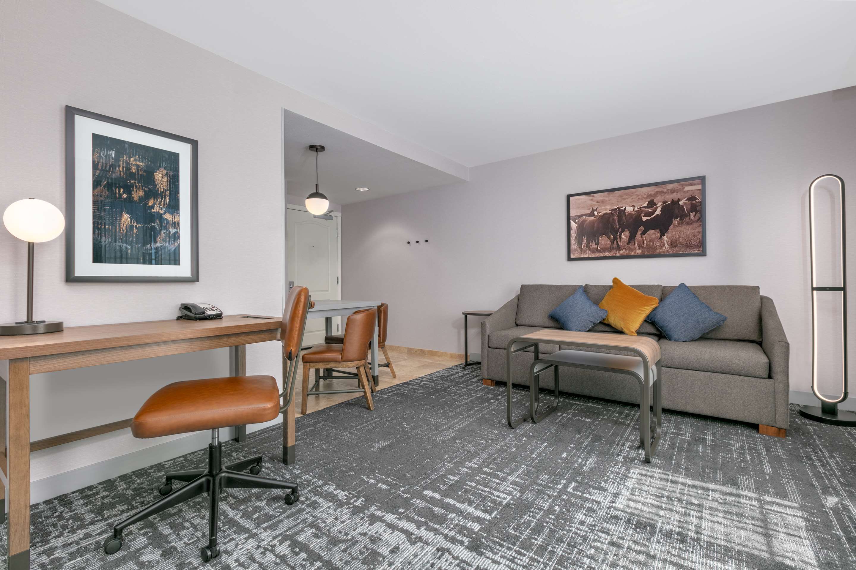 Guest room